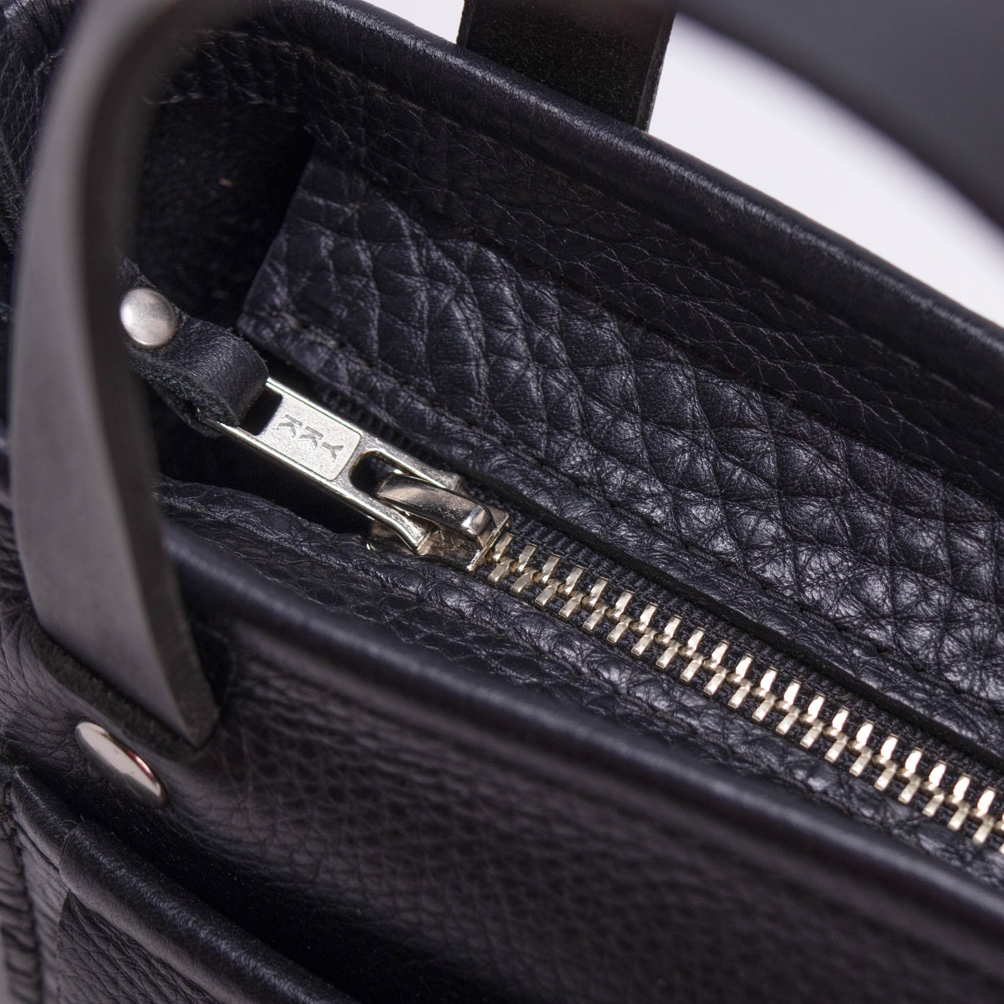 Zipper Mini Shelby- Fringe- Luck Reunion