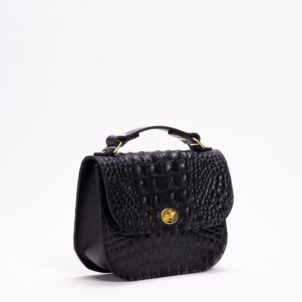 Alice - Crocodile - Howl + Hide